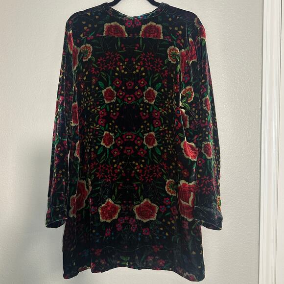 Johnny Was Black/Red Floral Velvet Tunic Button Top, Silk Blend, size Large - Picture 2 of 12